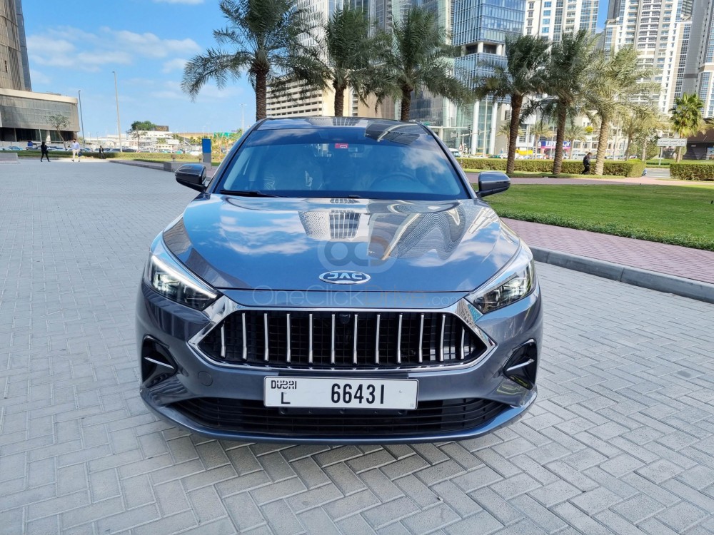 https://www.quickdrive.ae/uploads/2022/09/03/j3.jpg